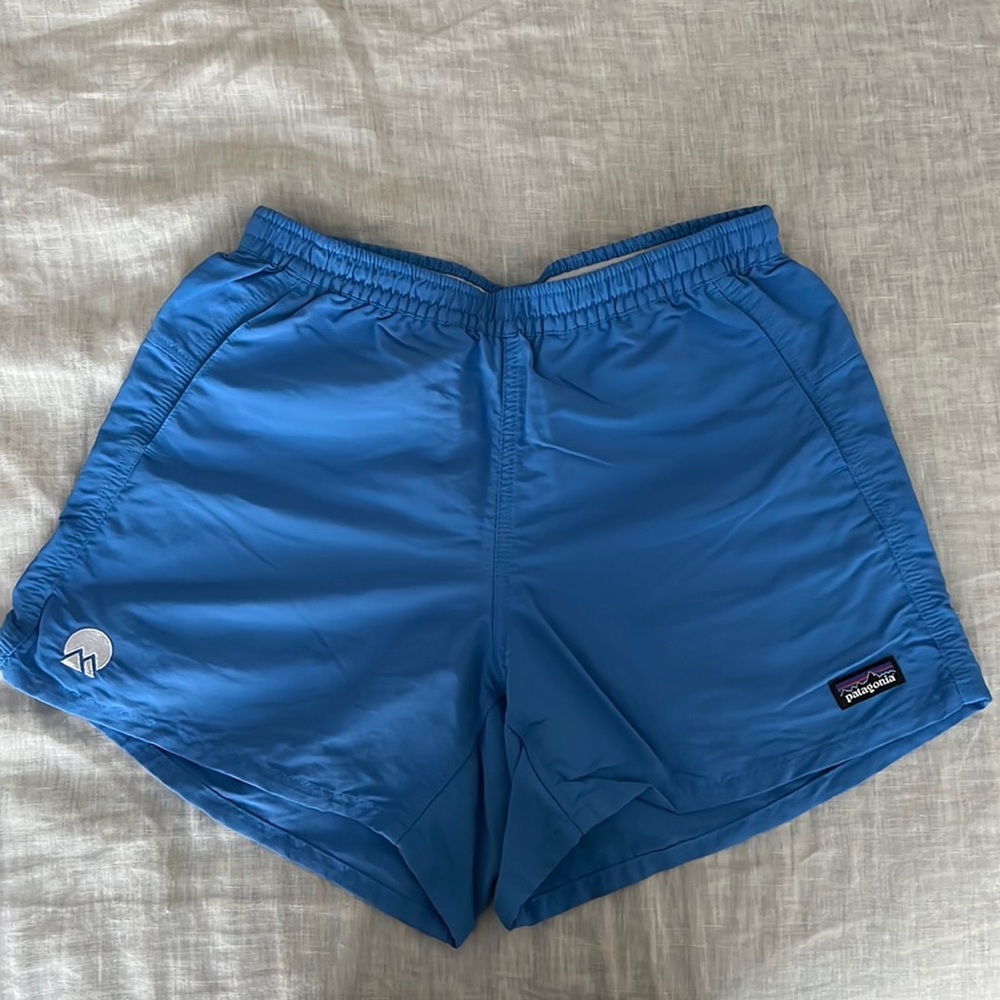 Patagonia baggie shorts size XS blue